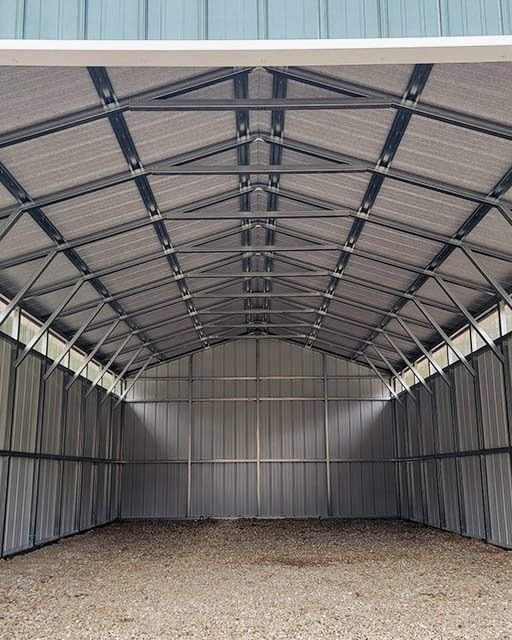 هنجر حديد للمستودعات بتصميم متين